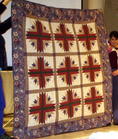 Lisa Kehrle-Log Cabin Variation-Her first show quilt