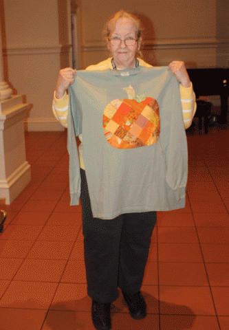 Anna Foss - T-shirt - Staten Island Pumpkin