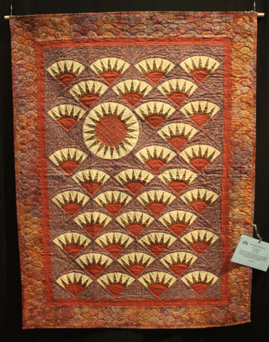 Louise Naples - Sun Rising (Large Pieced Quilts)